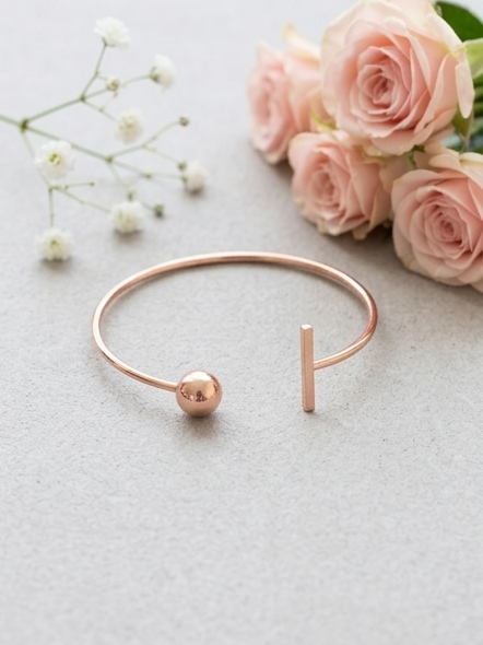 The "it-Girl" Stackable Cuffs: 5 Styles in Rose Gold & Vintage Silver