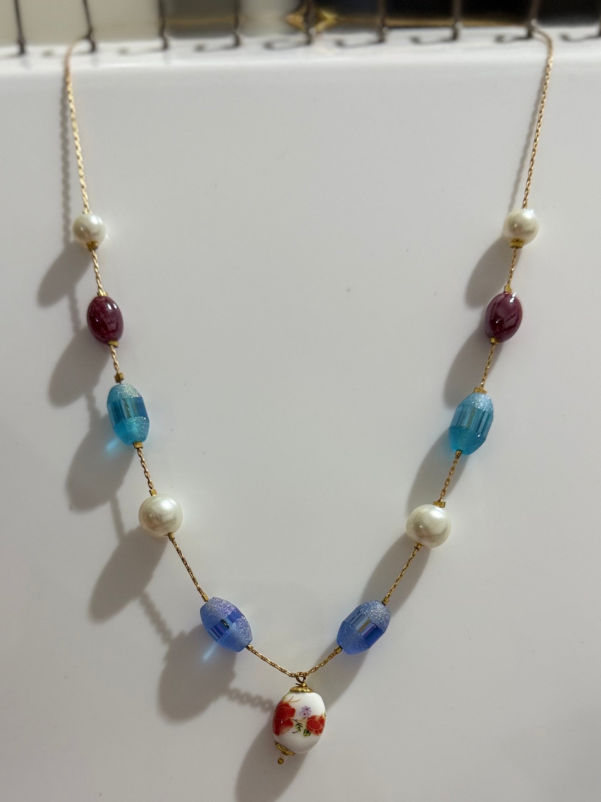 Colorful Beaded Pearl Necklace – Floral Charm Gold Chain (Adjustable)